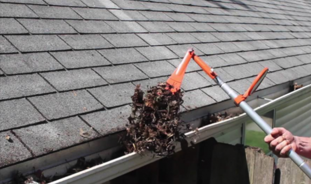 Clean The Path For Proper Waterflow: Expert Gutter Cleaning Services
